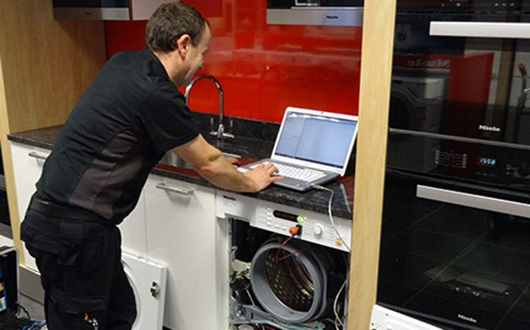 мастер по ремонту стиральных машин Аско на дому